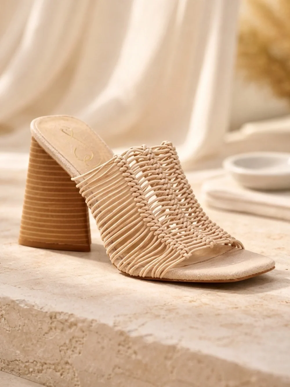 EUC Sam Edelman Tan Laurette Slip On 4” High Heel Sandals - Size 6